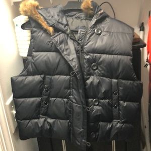 GAP zip vest